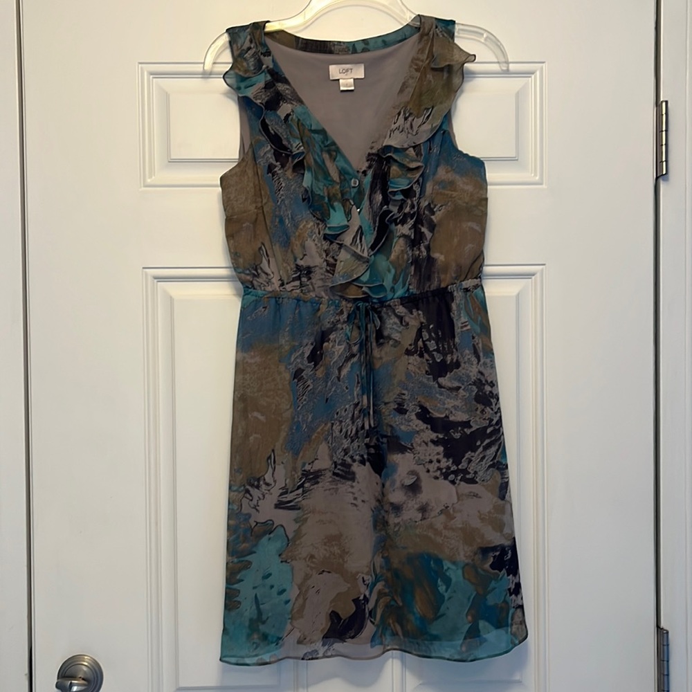 Sleeveless dress from Loft outlet